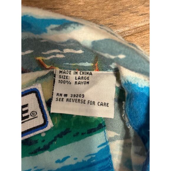 Pacific Scene Hawaiian Shirt Short Sleeve Palm Trees Surf Floral Men's Size L - Picture 3 of 4